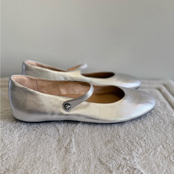Fit Flop Delicato Mary Jane shoes silver 11 - Picture 3 of 9
